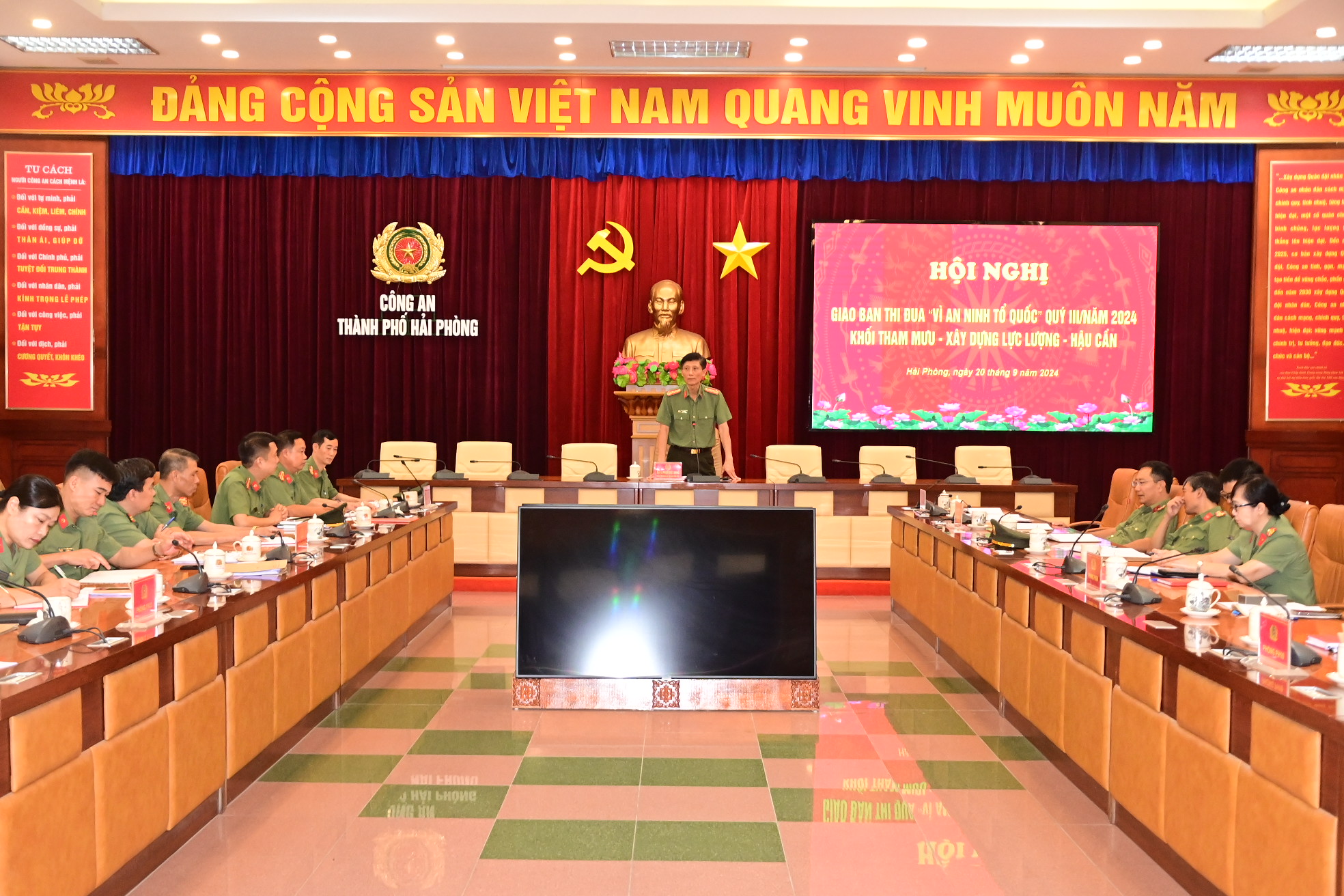 Giao ban thi đua “Vì ANTQ” Khối Khối Tham mưu – Xây dựng lực lượng – Hậu cần quý 3 năm 2024